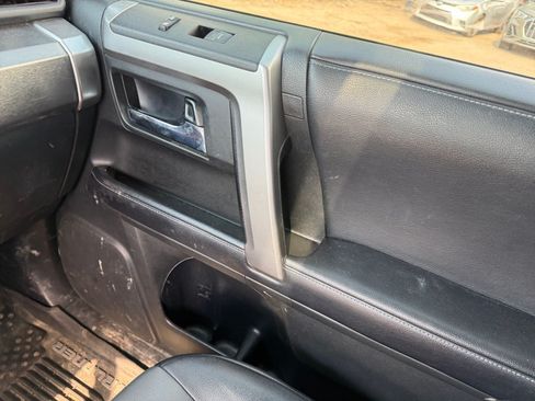 Used 2019 Toyota 4Runner SR5 Premium AWD/4WD image 16