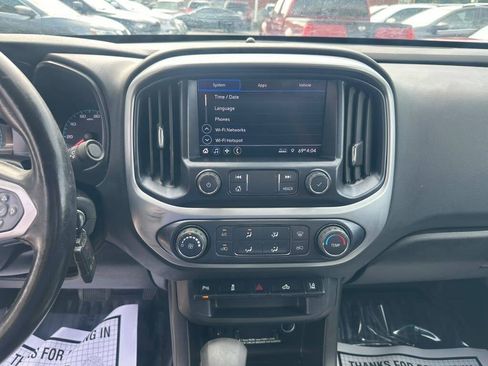 Used 2022 Chevrolet Colorado LT w/ Fleet Safety Package RWD image 16