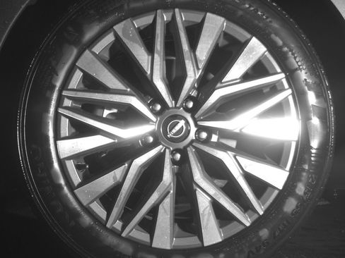 Used 2025 Nissan Altima 2.5 SV image 12