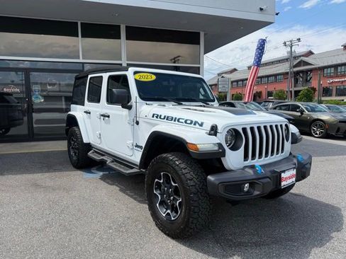 Used 2023 Jeep Wrangler Unlimited Rubicon 4xe w/ Cold Weather Group AWD/4WD image 2