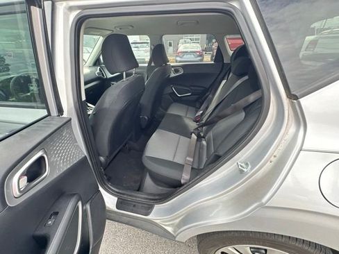 Used 2020 Kia Soul LX FWD image 13