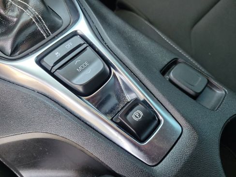 Used 2023 Chevrolet Camaro LT RWD image 20