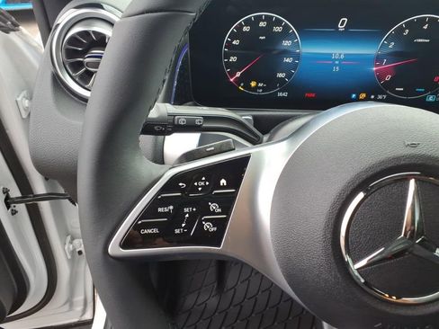 New 2026 Mercedes-Benz GLB 250 4MATIC image 20