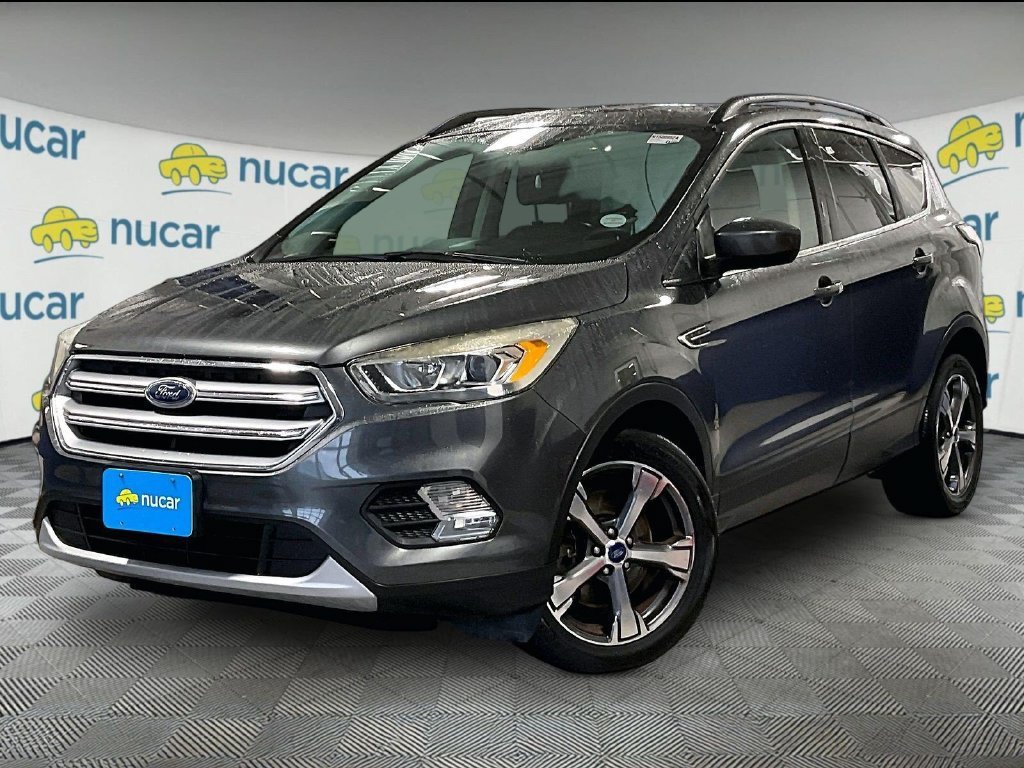 Used 2017 Ford Escape SE w/ SE Leather Comfort Package AWD/4WD image 3