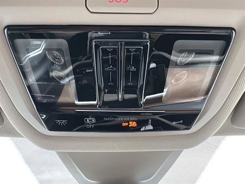 New 2026 Volkswagen Atlas SE image 26