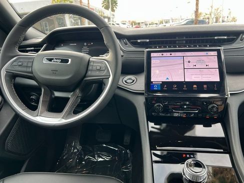 New 2025 Jeep Grand Cherokee L Limited w/ Black Appearance Package RWD image 17