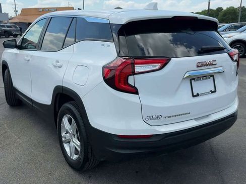 Used 2024 GMC Terrain SLE FWD image 5