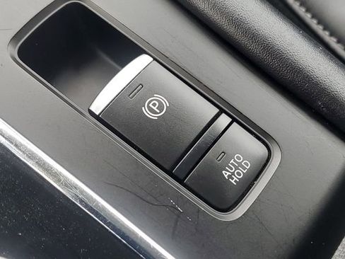 Used 2024 Mitsubishi Outlander SE image 23