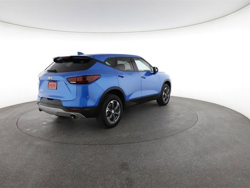 Used 2025 Chevrolet Blazer LT image 12