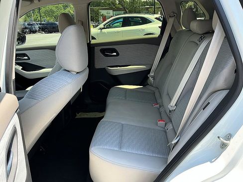 Certified 2023 Nissan Rogue SV FWD image 22