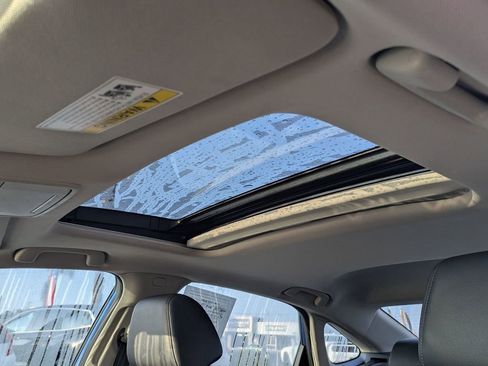 Used 2023 Honda Civic Touring image 7