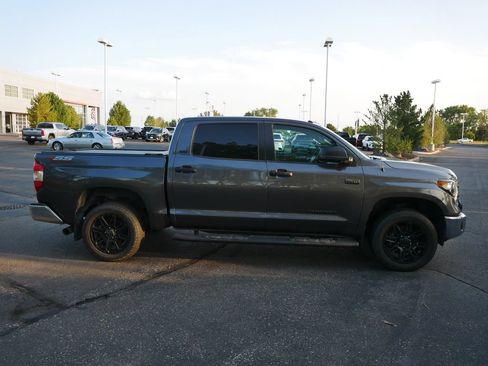 Certified 2019 Toyota Tundra SR5 w/ SR5 Upgrade Package AWD/4WD image 4