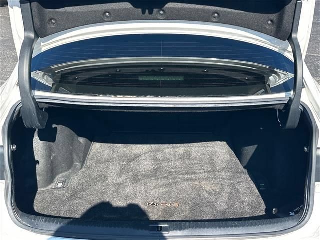 Used 2018 Lexus IS 300 AWD w/ Comfort Package image 31