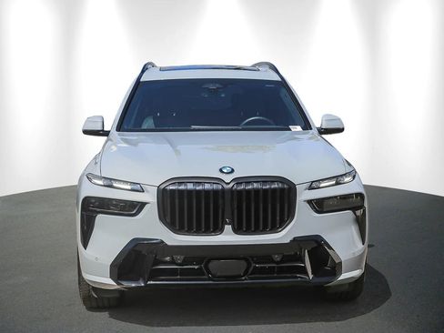 Certified 2024 BMW X7 xDrive40i w/ M Sport Package AWD/4WD image 2