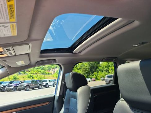 Used 2020 Honda CR-V Touring image 19