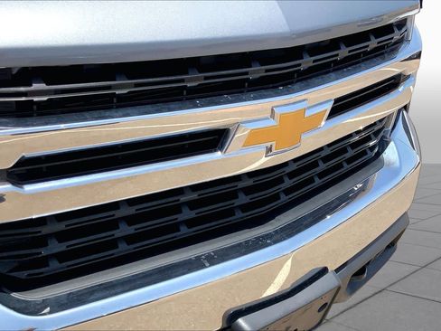 Used 2022 Chevrolet Silverado 1500 LT AWD/4WD image 37