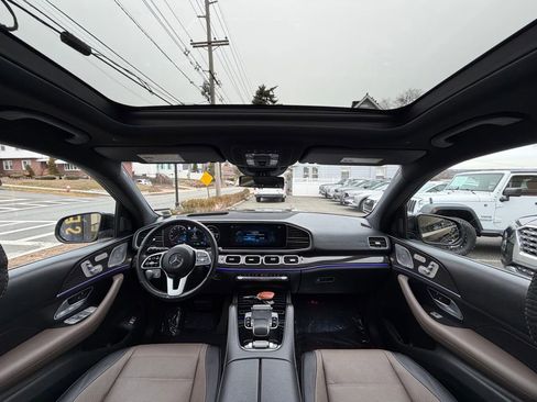 Used 2020 Mercedes-Benz GLS 450 4MATIC image 23