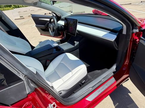 Used 2021 Tesla Model 3 Performance AWD/4WD image 38