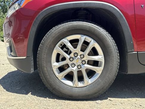 Used 2019 Chevrolet Traverse LT w/ LPO, Floor Liner Package AWD/4WD image 34