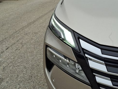 New 2026 Nissan Rogue Platinum image 6