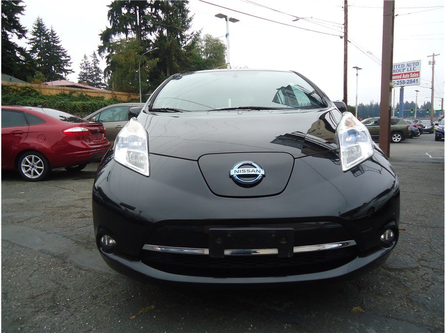 Used 2013 Nissan Leaf SL w/ Premium Pkg FWD image 3