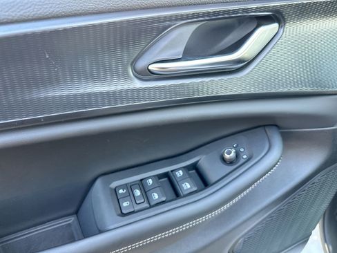 New 2025 Jeep Grand Cherokee L Laredo w/ Luxury Tech Group I RWD image 13