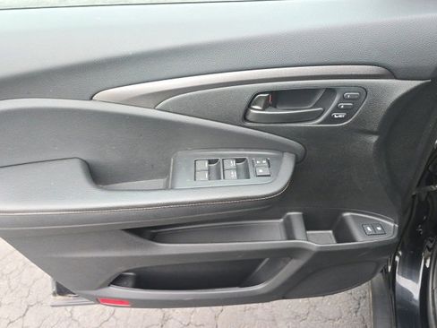 Used 2022 Honda Passport TrailSport image 9