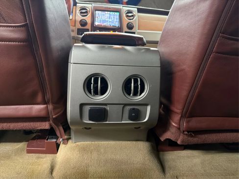 Used 2013 Ford F150 King Ranch w/ King Ranch Luxury Pkg AWD/4WD image 27