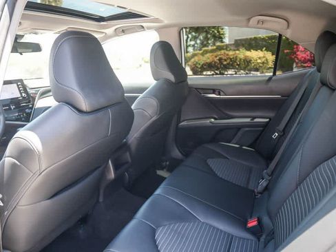 Used 2024 Toyota Camry SE FWD image 18