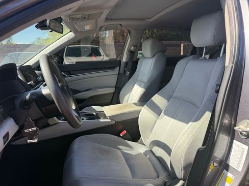 Used 2019 Honda Accord EX image 12