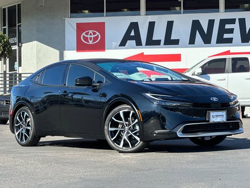 New 2026 Toyota Prius Plug-In Hybrid image 8
