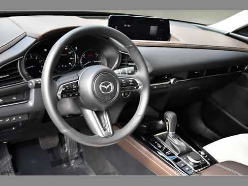 Used 2025 MAZDA CX-30 2.5 Turbo w/ Premium Package AWD/4WD image 12