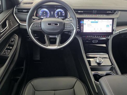 New 2026 Jeep Grand Cherokee L Limited w/ Limited Altitude Package RWD image 12