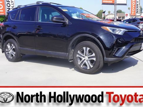 Used 2018 Toyota RAV4 LE w/ All Weather Liner Package FWD image 1