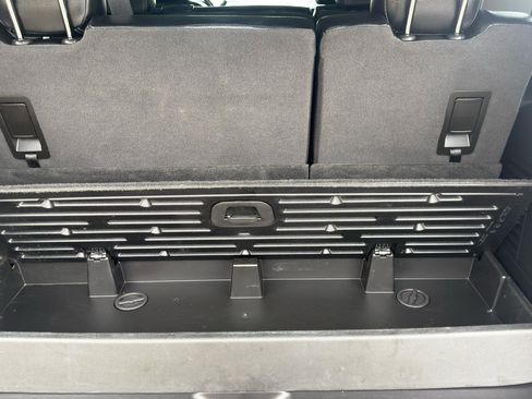 Used 2018 GMC Yukon SLE image 43