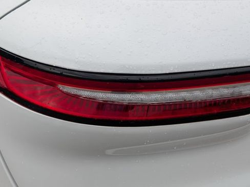 Used 2022 Lincoln Corsair Reserve w/ Elements Package FWD image 17