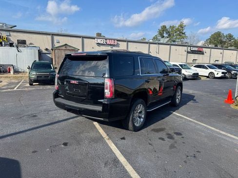 Used 2018 GMC Yukon SLT image 8