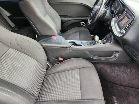 Used 2017 Dodge Challenger SXT w/ Cold Weather Group RWD image 17