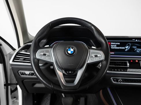 Used 2022 BMW X7 xDrive40i w/ Premium Package image 40