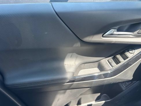 Used 2026 Chevrolet Equinox LT w/ Convenience Package II FWD image 6