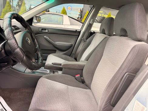 Used 2005 Honda Civic Hybrid Sedan image 11