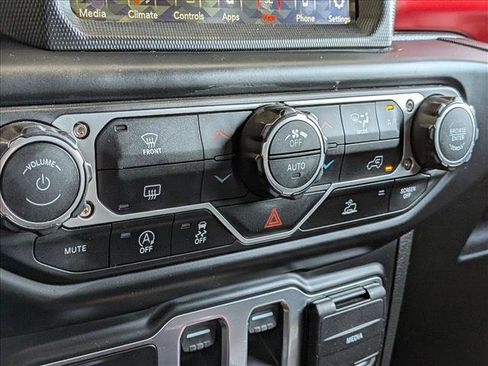 Used 2022 Jeep Wrangler Rubicon w/ Steel Bumper Group image 9