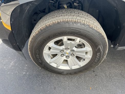 Used 2021 Chevrolet Colorado LT w/ Safety Package image 8