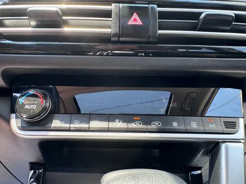 Used 2022 Kia Seltos SX w/ Sunroof Package AWD/4WD image 27