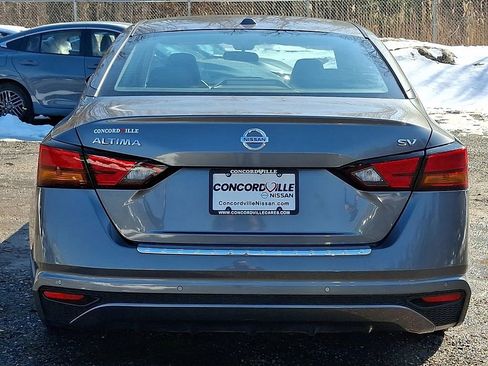 Used 2022 Nissan Altima 2.5 SV image 5