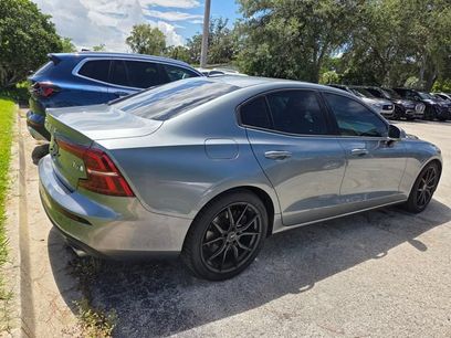Used 2020 Volvo S60 T6 Momentum w/ Protection Package Premier