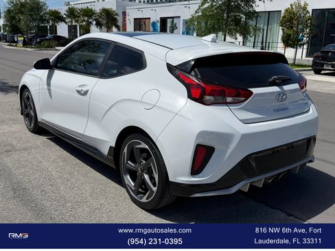 Used 2020 Hyundai Veloster Turbo image 9