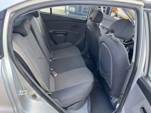 Used 2011 Kia Rio5 image 10