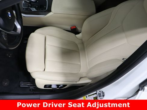 Used 2020 BMW 330i Sedan w/ Convenience Package image 15