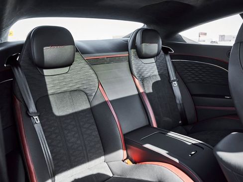 Used 2025 Bentley Continental GT Speed AWD/4WD image 37
